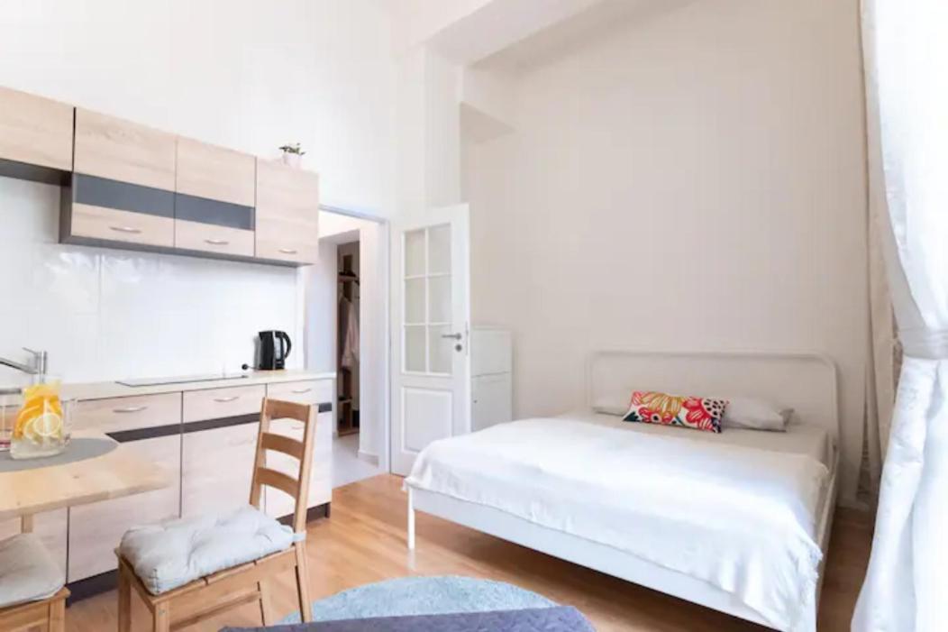 Favorite Apartment In The Center Of Prague 1 Экстерьер фото