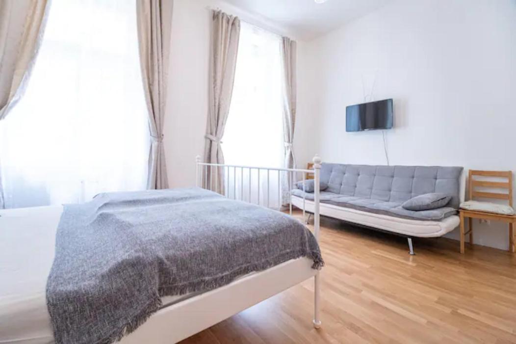Favorite Apartment In The Center Of Prague 1 Экстерьер фото